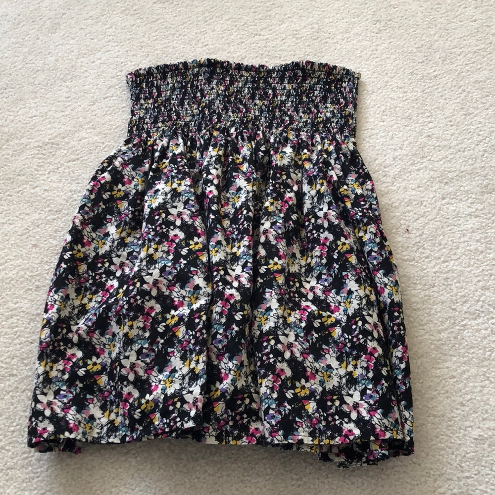 H&M elastic band flower skirt